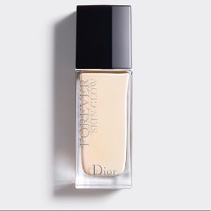 Dior Forever Skin Glow in 0N 0 Neutral